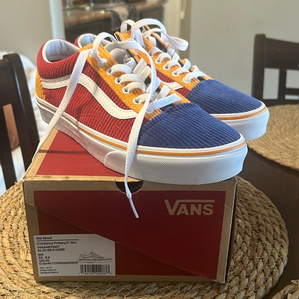 Men’s Vans sneakers size 8 - Never worn - with box
